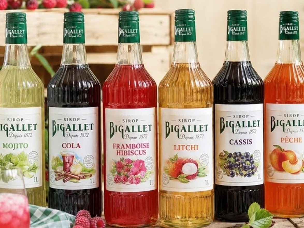 Gamme de sirops Bigallet en bouteilles d'un litre